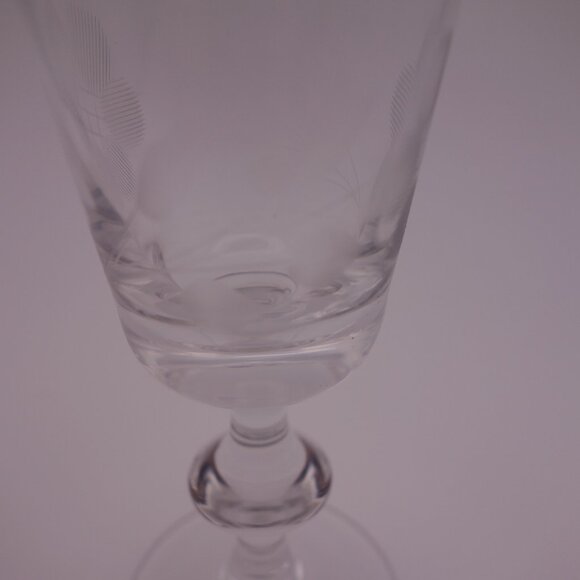 Set of Four(4) Small Delicate Glasses with Pattern - Picture 16 of 16